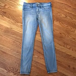 Light Wash Denim Abercrombie & Fitch Jeans